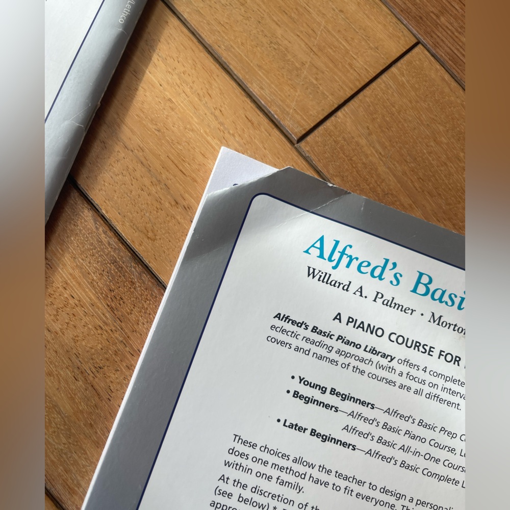Alfred’s Basic Piano Library Lesson Book Level 1 & Theory Book Level 1 Set - Picture 3 of 9